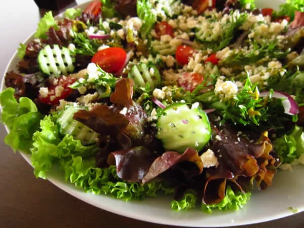 Grün- Rot- Weißer Salat